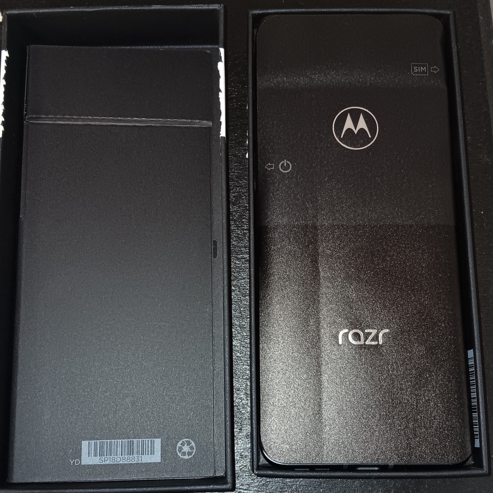 2023 Motorola Razr unlocked
